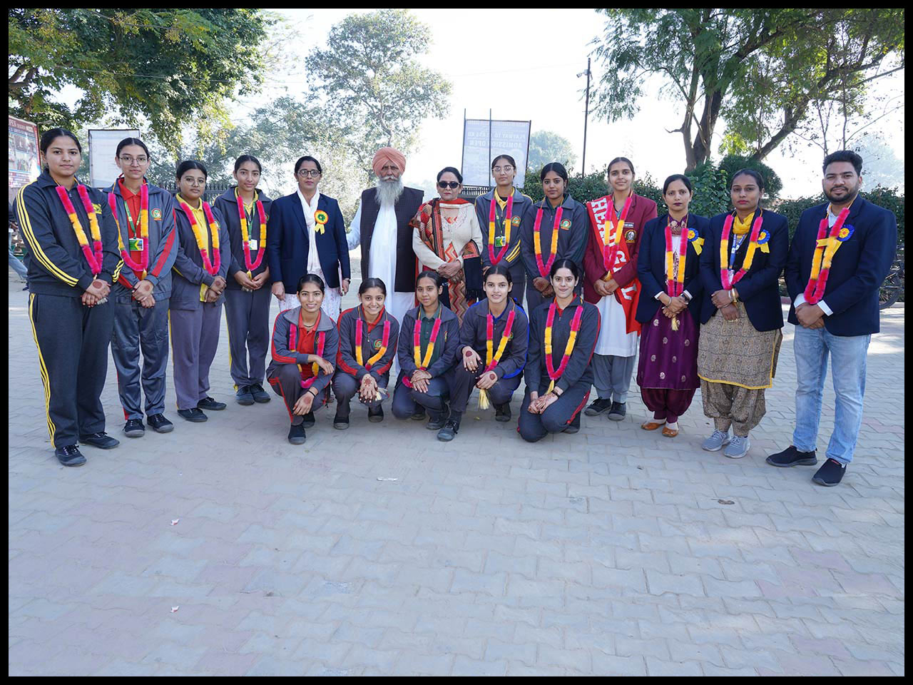 Business_Team_single
